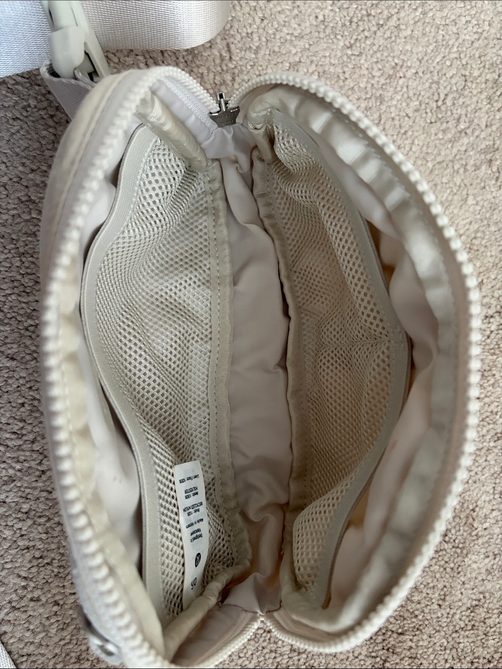 Lululemon belt bag - Picture 7 of 8